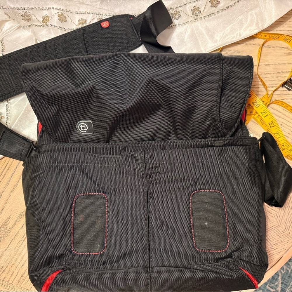 BOOQ Black and Red Laptop and Messenger Bag - Picture 3 of 8